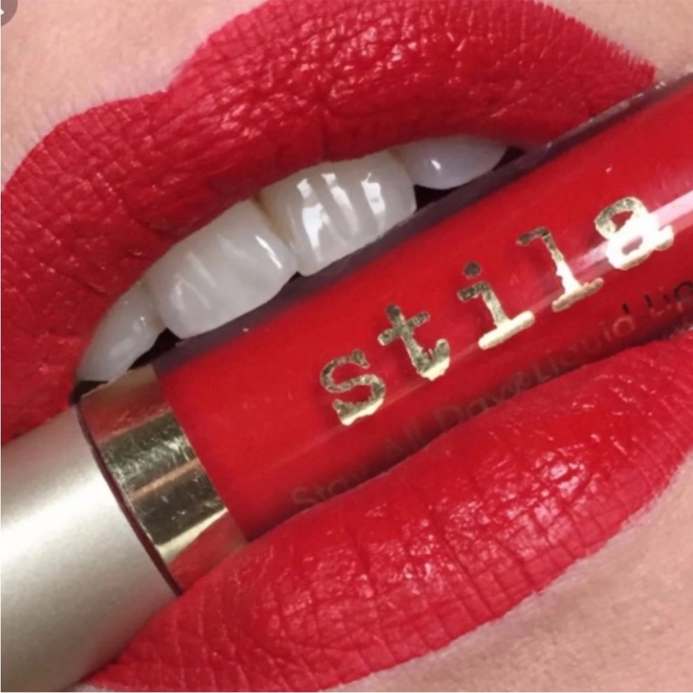 Stila Beso Stay All Day Liquid Lipstick